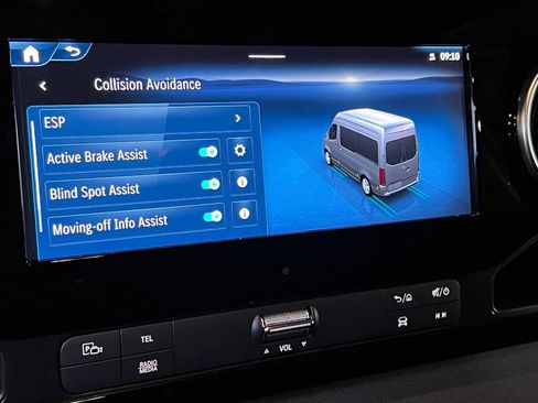 Used 2025 Mercedes-Benz Sprinter 2500 image 34