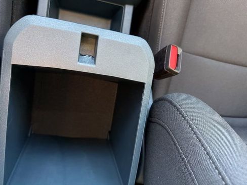 Used 2025 Ford Maverick XL image 21