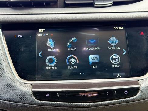 Used 2018 Cadillac XT5 FWD image 29