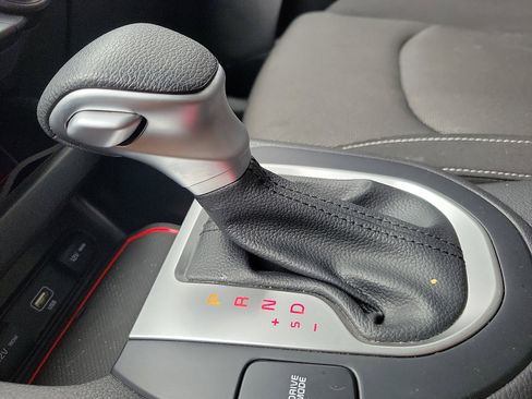 Used 2023 Kia Forte LXS w/ LXS Technology Package image 14