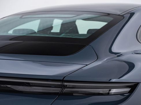 Certified 2025 Porsche Taycan AWD/4WD image 12