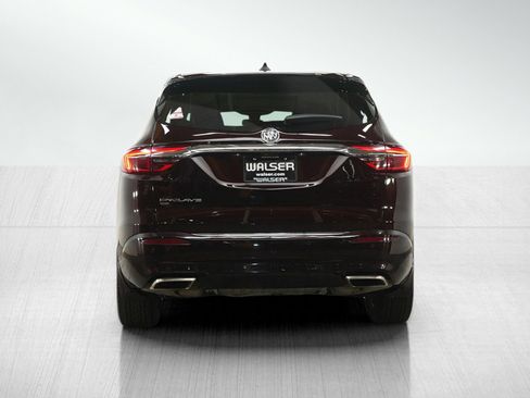 Used 2021 Buick Enclave Avenir w/ Avenir Technology Package AWD/4WD image 4