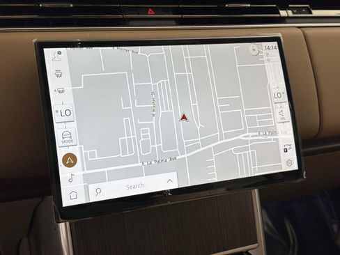 New 2025 Land Rover Range Rover SE image 14