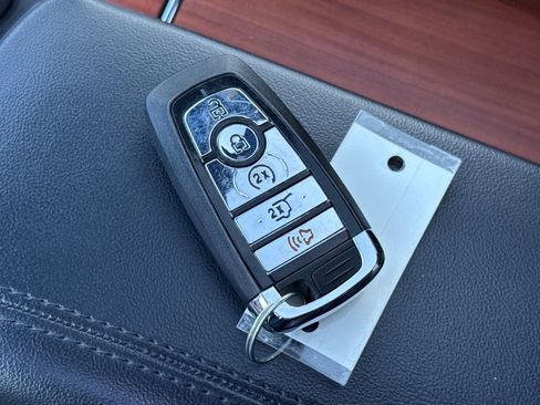 Used 2024 Lincoln Navigator Reserve image 43