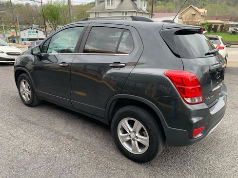 Used 2019 Chevrolet Trax LT w/ Driver Confidence Package AWD/4WD image 3