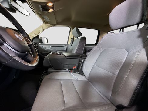 Used 2019 RAM 1500 Big Horn image 22