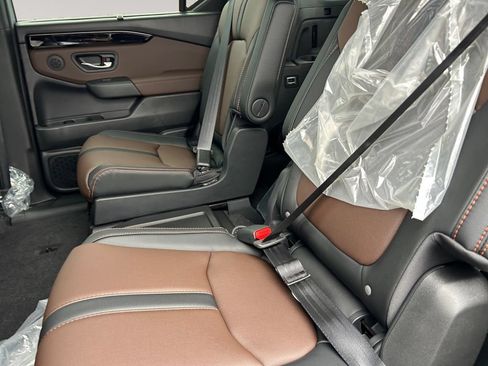 New 2026 Honda Pilot TrailSport image 13