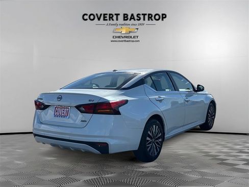 Used 2023 Nissan Altima 2.5 SV image 6