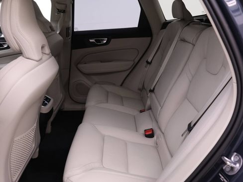 New 2026 Volvo XC60 B5 Ultra w/ Protection Package Premier image 11