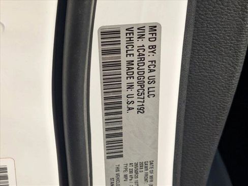 Used 2023 Dodge Durango GT image 25