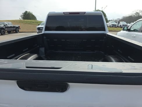 Used 2022 Chevrolet Silverado 2500 LT w/ Convenience Package image 16