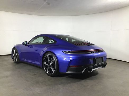 Used 2026 Porsche 911 Carrera T RWD image 3