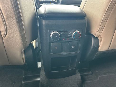 Used 2021 Ford Explorer Limited w/ Equipment Group 301A RWD image 23