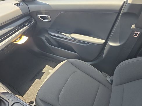 New 2026 Kia K4 FWD image 15