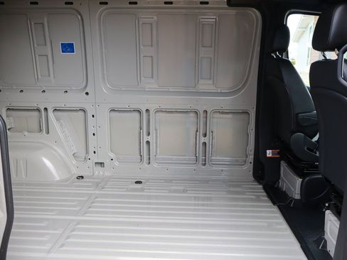 Used 2024 Mercedes-Benz Sprinter 2500 image 20