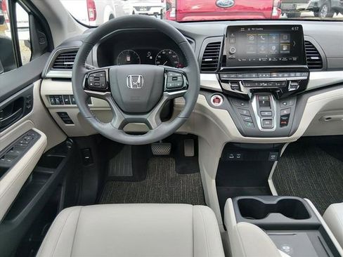 Used 2026 Honda Odyssey EX-L image 11
