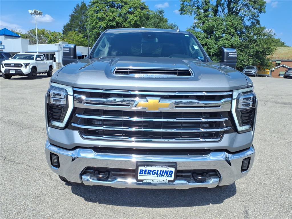 Used 2026 Chevrolet Silverado 2500 LTZ AWD/4WD image 9