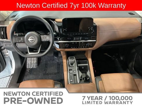 Used 2025 Nissan Pathfinder Platinum w/ Cargo Package FWD image 16