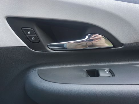 Used 2020 Chevrolet Bolt LT image 21