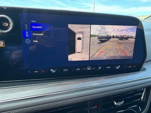 New 2026 Chevrolet Suburban Z71 w/ Comfort Package AWD/4WD image 19