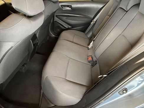 Used 2021 Toyota Corolla LE FWD image 21
