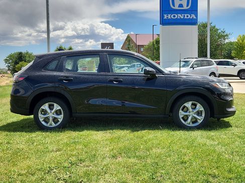 Used 2023 Honda HR-V LX image 6