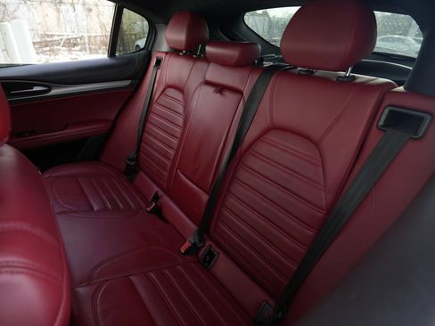 Used 2019 Alfa Romeo Stelvio Ti Sport w/ Quick Order Package 22S Sport image 19