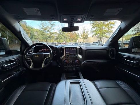 Used 2020 Chevrolet Silverado 2500 LTZ image 9