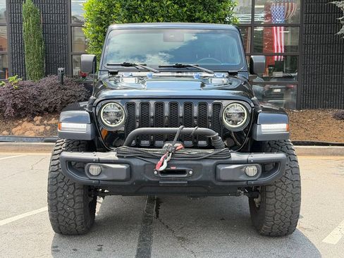 Used 2019 Jeep Wrangler Unlimited Sahara w/ Quick Order Package 24M Moab AWD/4WD image 4