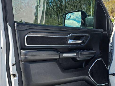 Used 2023 RAM 1500 Laramie AWD/4WD image 19