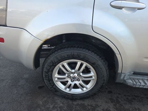 Used 2010 Mercury Mariner Premier image 5