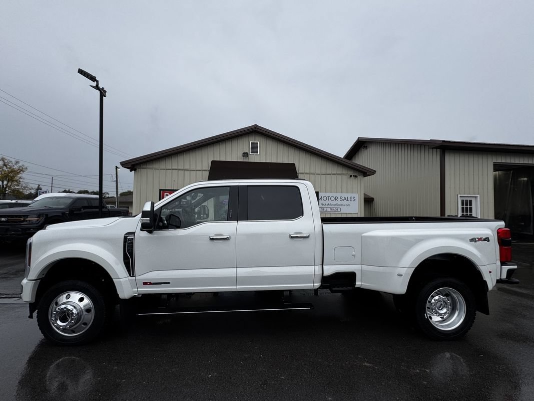 Used 2024 Ford F450 Platinum w/ Camper Package AWD/4WD image 2