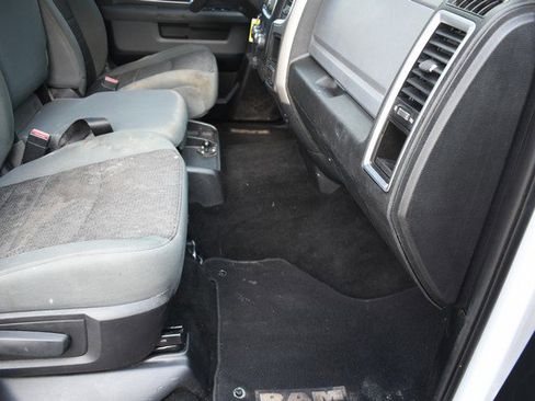 Used 2014 RAM 1500 Classic SLT w/ Protection Group image 25