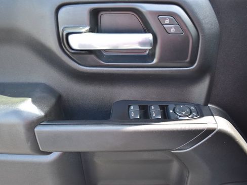 Used 2021 Chevrolet Silverado 1500 Custom RWD image 18