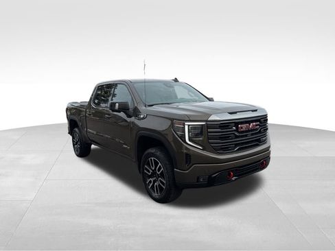 Used 2023 GMC Sierra 1500 AT4 w/ AT4 Preferred Package image 8