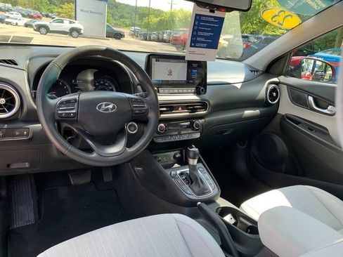 Certified 2023 Hyundai Kona SEL w/ Convenience Package AWD/4WD image 18