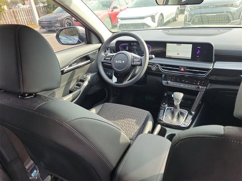 New 2026 Kia Seltos S image 13