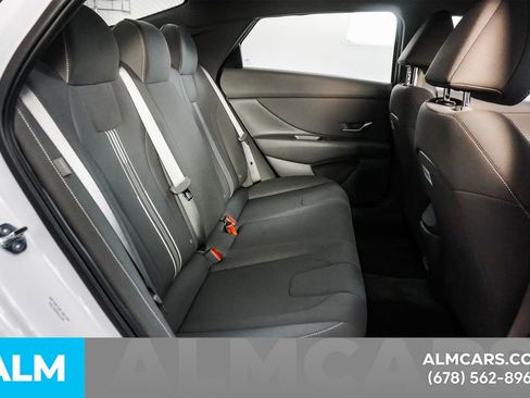 Used 2025 Hyundai Elantra Sport image 20