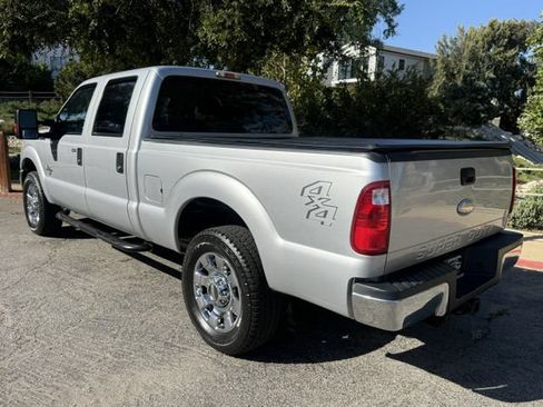 Used 2011 Ford F250 XLT w/ XLT Interior Pkg AWD/4WD image 2