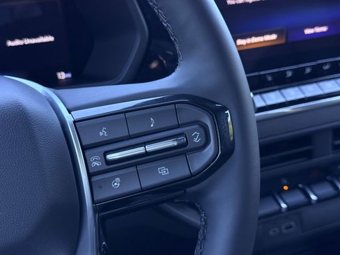 New 2026 Chevrolet Colorado Trail Boss AWD/4WD image 13