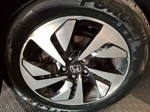 Used 2016 Honda CR-V Touring image 3