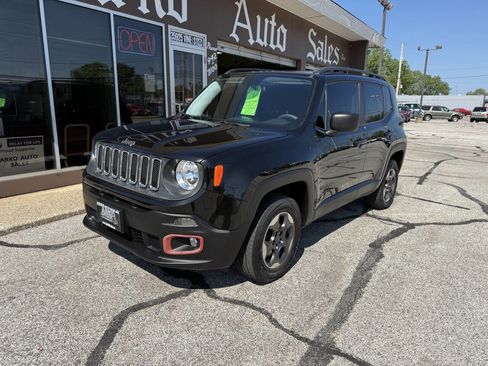 Used 2016 Jeep Renegade Sport w/ Power & Air Group AWD/4WD image 3