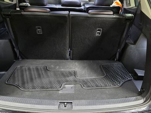 Certified 2024 Volkswagen Atlas Peak Edition SE image 37