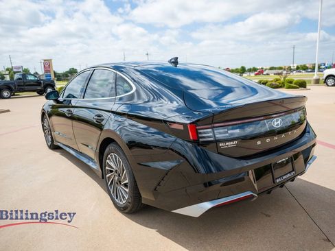 Used 2026 Hyundai Sonata Limited FWD image 5