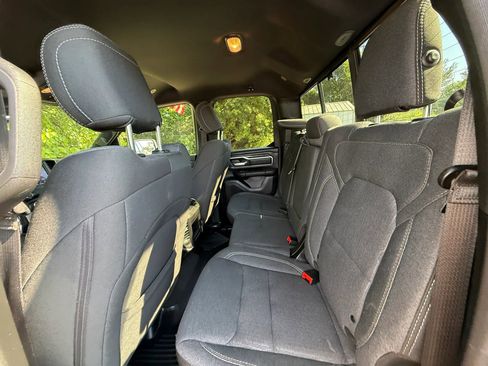 Used 2019 RAM 1500 Big Horn AWD/4WD image 8