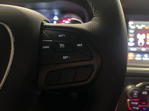 Used 2022 Dodge Charger Scat Pack RWD image 11