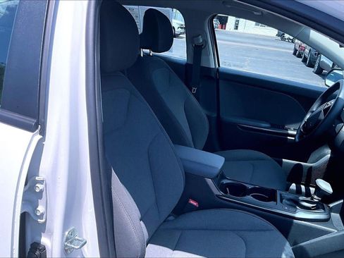 Used 2025 Kia K4 FWD image 7