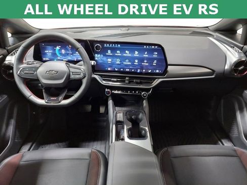 Certified 2024 Chevrolet Equinox EV RS image 2