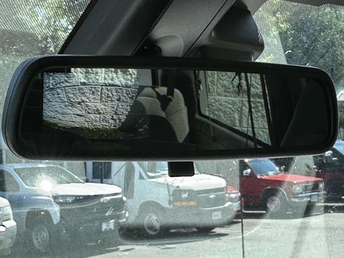 Certified 2025 Chevrolet Express 3500 LT w/ LT Preferred Equipment Group RWD image 14