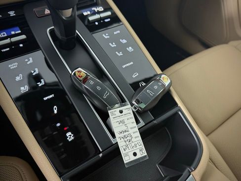 New 2026 Porsche Macan S image 27